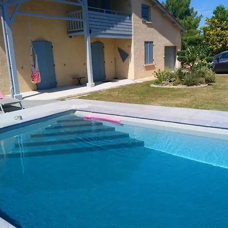 Parentale Pradère Avec Piscine Alloggio in famiglia